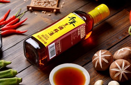 迎賓超市新品推薦 千禾東坡紅純釀紅燒醬油，零添加年貨好選擇